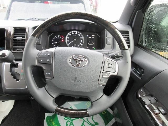 TOYOTA HIACE VAN 2WD 2025 Image 31