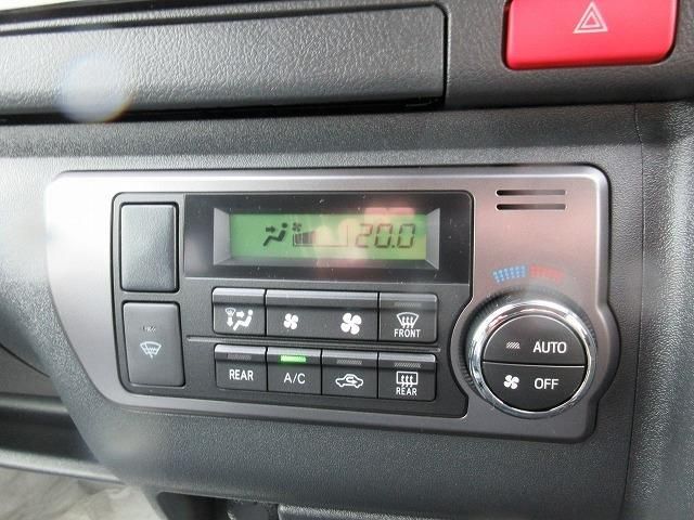 TOYOTA HIACE VAN 2WD 2025 Image 31