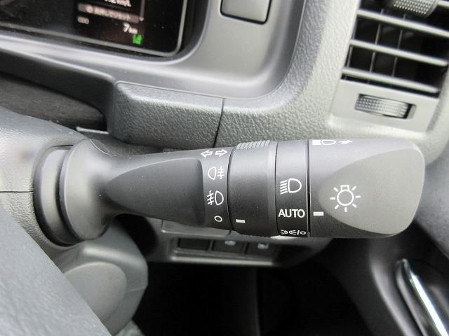 TOYOTA HIACE VAN 2WD 2025 Image 31