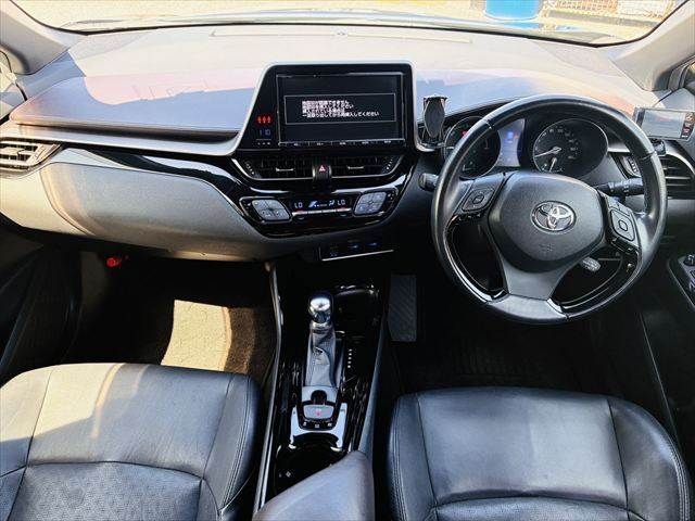 TOYOTA C-HR 2017 Image 31