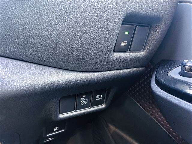 TOYOTA C-HR 2017 Image 31