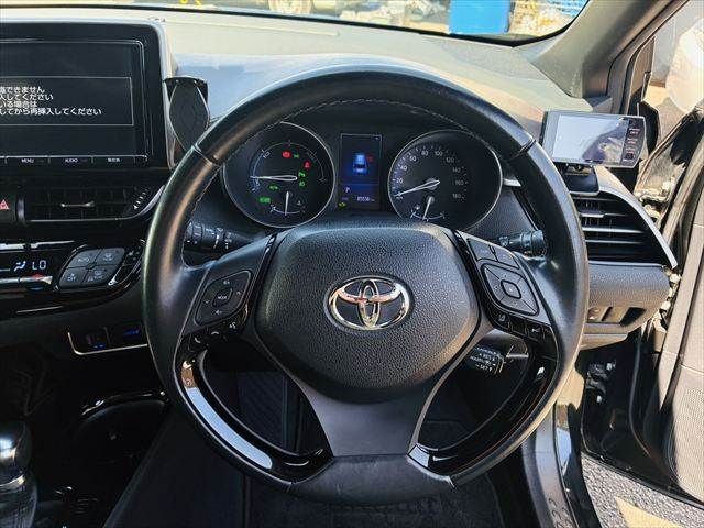 TOYOTA C-HR 2017 Image 31