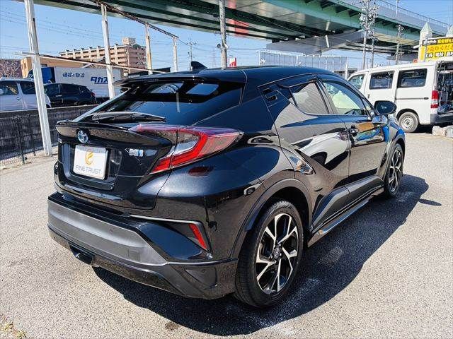 TOYOTA C-HR 2017 Image 31