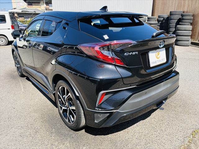 TOYOTA C-HR 2017 Image 31