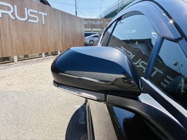 TOYOTA C-HR 2017 Image 31