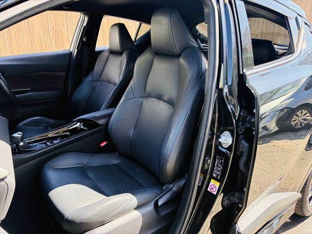 TOYOTA C-HR 2017 Image 31