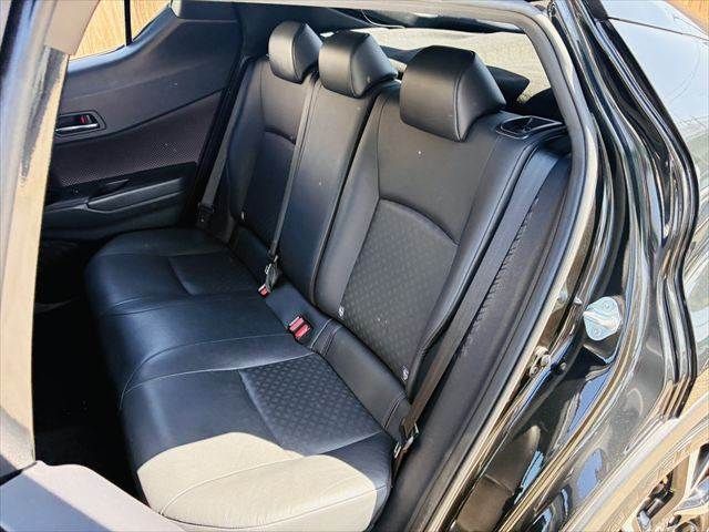 TOYOTA C-HR 2017 Image 31