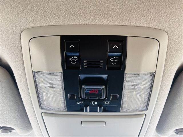 TOYOTA LANDCRUISER PRADO 2015 Image 31