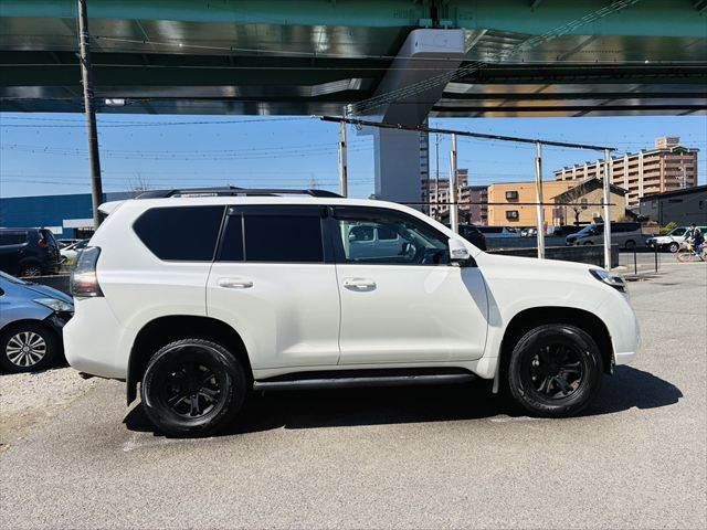 TOYOTA LANDCRUISER PRADO 2015 Image 31