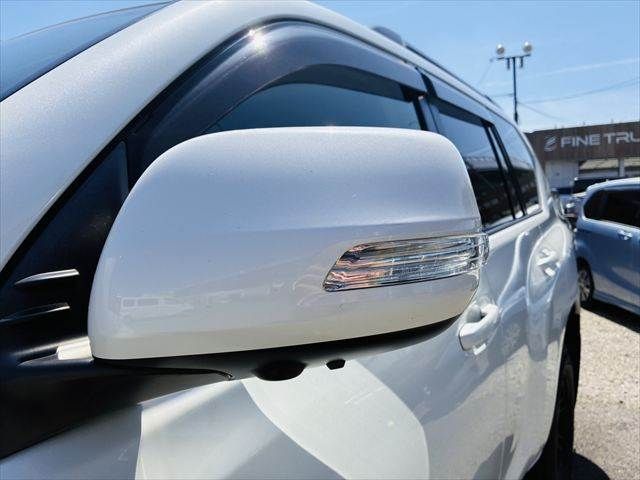 TOYOTA LANDCRUISER PRADO 2015 Image 31