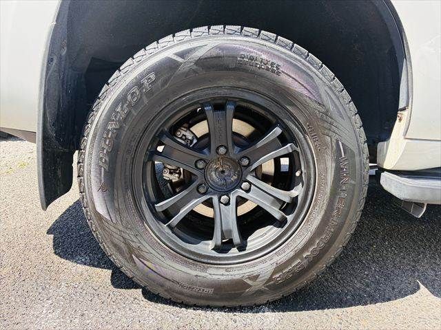 TOYOTA LANDCRUISER PRADO 2015 Image 31