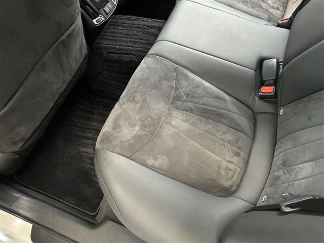 TOYOTA CROWN SEDAN HYBRID 2021 Image 31