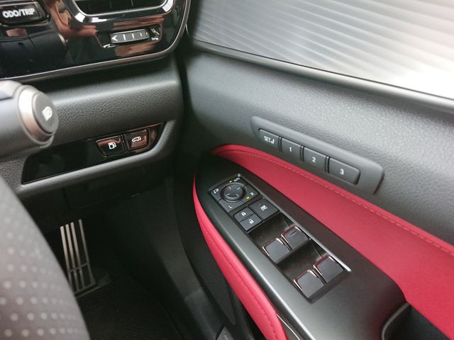 TOYOTA LEXUS NX350H AWD 2023 Image 31