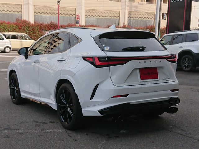 TOYOTA LEXUS NX350H AWD 2023 Image 31