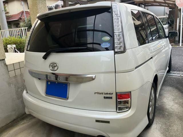 TOYOTA ISIS 2012 Image 31