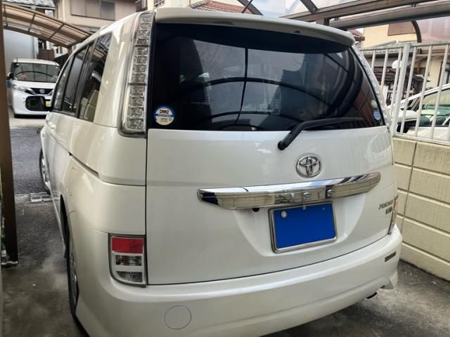 TOYOTA ISIS 2012 Image 31