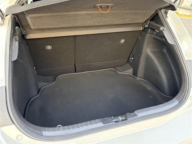 TOYOTA COROLLA SPORT HYBRID 2019 Image 31