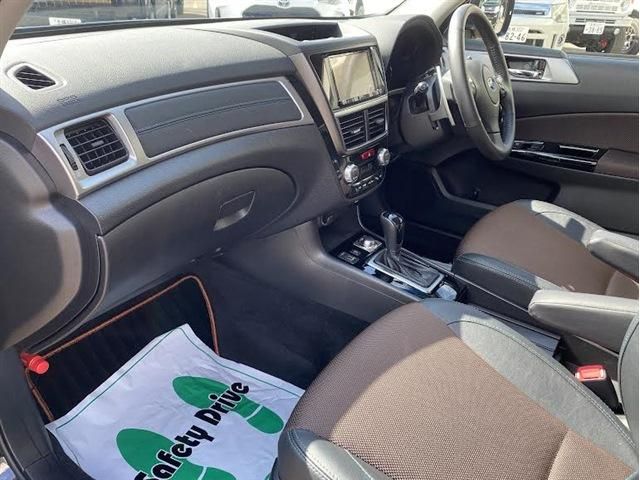 SUBARU EXIGA CROSSOVER 7 2017 Image 31