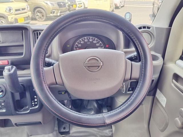 NISSAN NV100 CLIPPER 2018 Image 31