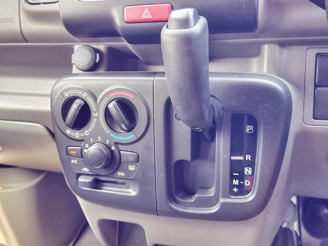 NISSAN NV100 CLIPPER 2018 Image 31