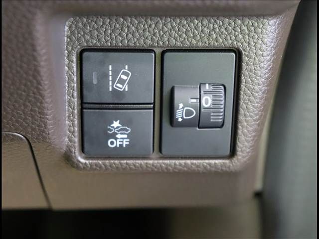 HONDA N BOX 2021 Image 31