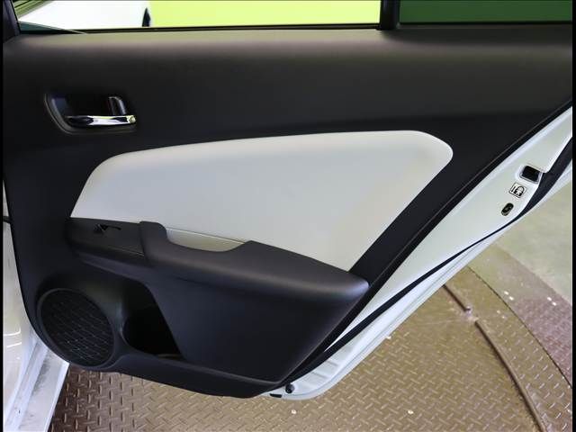 TOYOTA PRIUS 2020 Image 31