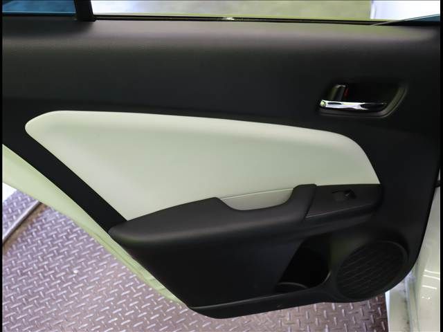 TOYOTA PRIUS 2020 Image 31