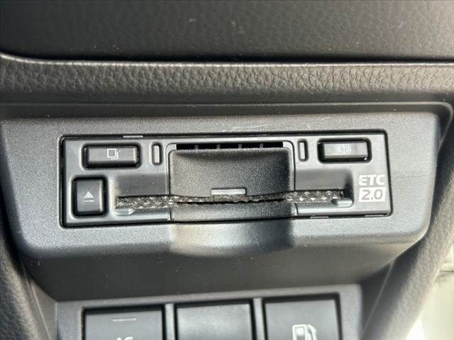 TOYOTA PRIUS 2023 Image 31