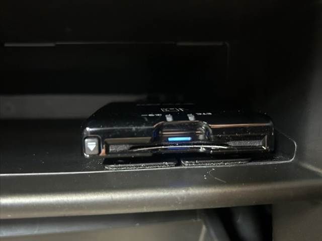 MITSUBISHI OUTLANDER PHEV 2017 Image 31