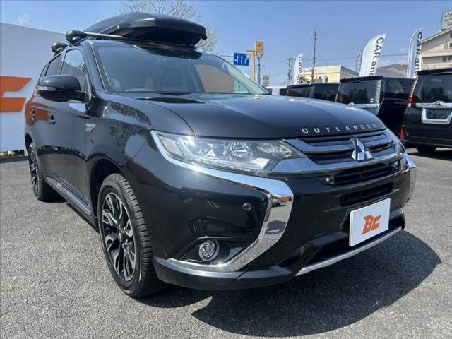 MITSUBISHI OUTLANDER PHEV 2017 Image 31