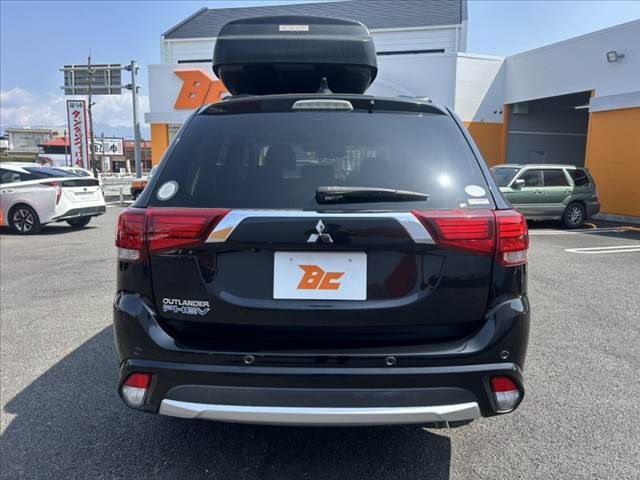 MITSUBISHI OUTLANDER PHEV 2017 Image 31