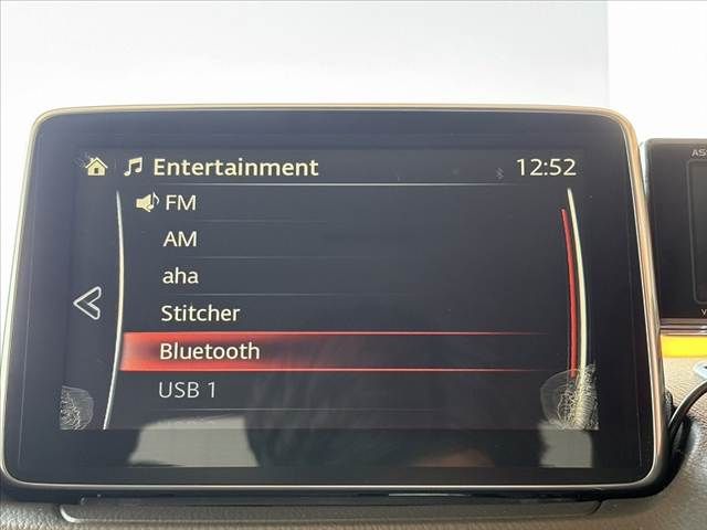 MAZDA DEMIO 2015 Image 31