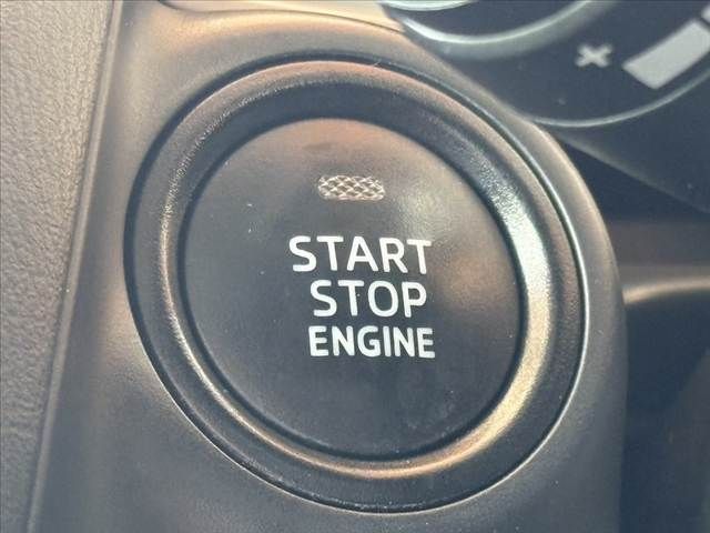 MAZDA DEMIO 2015 Image 31