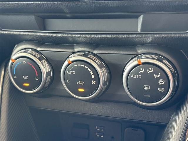 MAZDA DEMIO 2015 Image 31