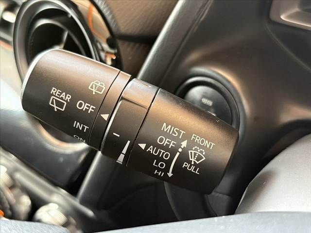 MAZDA DEMIO 2015 Image 31