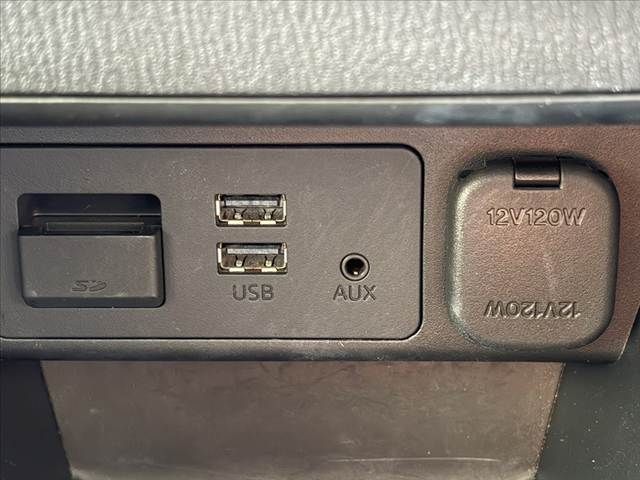 MAZDA DEMIO 2015 Image 31