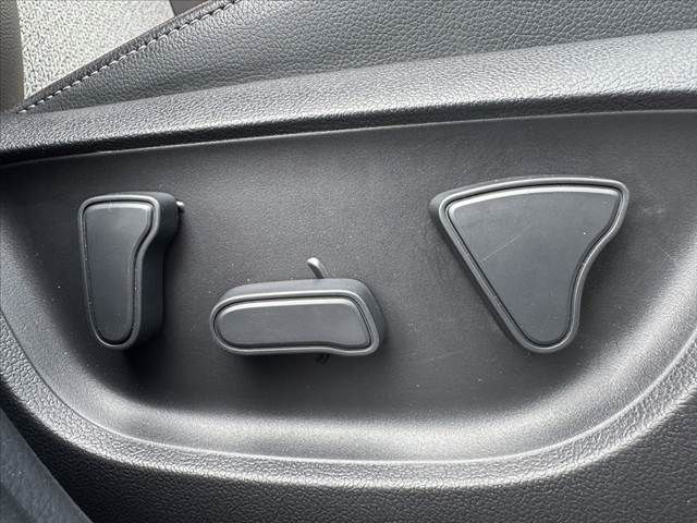 TOYOTA YARIS CROSS HYBRID 2022 Image 31