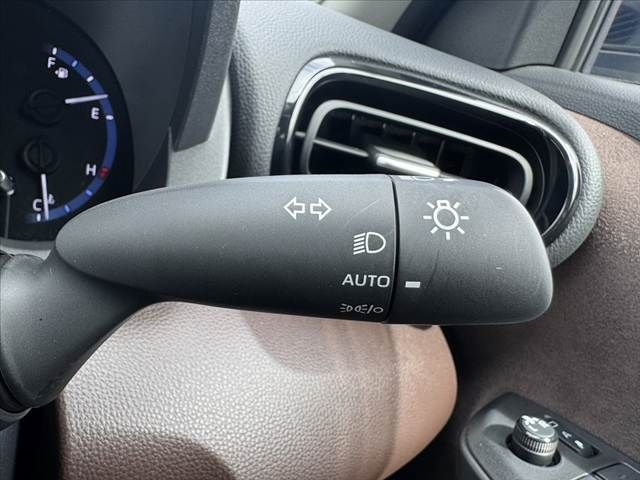 TOYOTA YARIS CROSS HYBRID 2022 Image 31