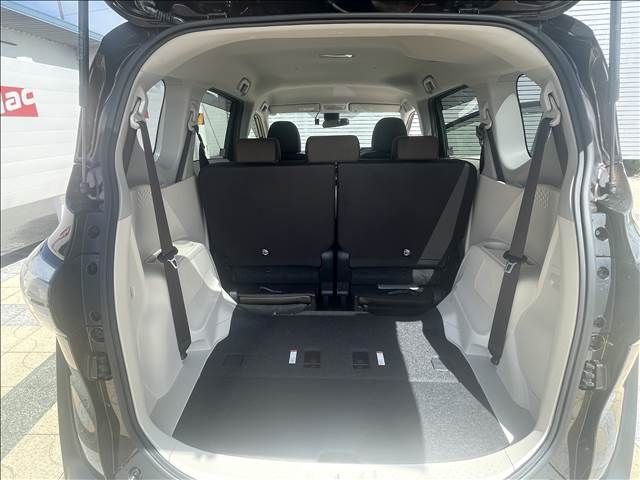 TOYOTA SIENTA 2017 Image 31