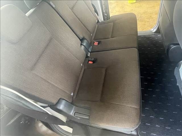 TOYOTA SIENTA 2017 Image 31