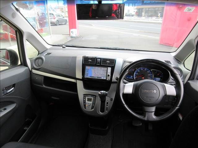 DAIHATSU MOVE CUSTOM 2013 Image 31