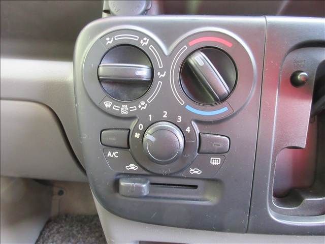 SUZUKI EVERY VAN 2016 Image 31