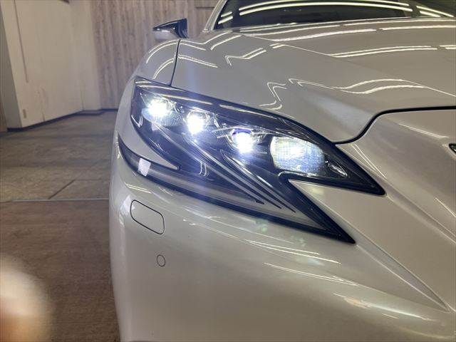 TOYOTA LEXUS LS500H 4WD 2017 Image 31