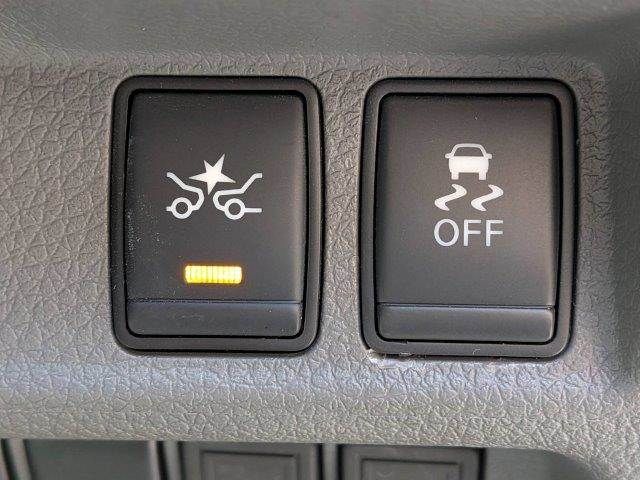 NISSAN NV350 CARAVAN 2019 Image 31