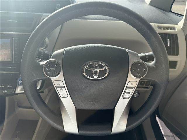TOYOTA PRIUS ALPHA 2019 Image 31