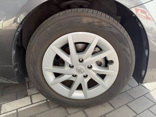 TOYOTA PRIUS ALPHA 2019 Image 31