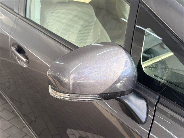 TOYOTA PRIUS ALPHA 2019 Image 31