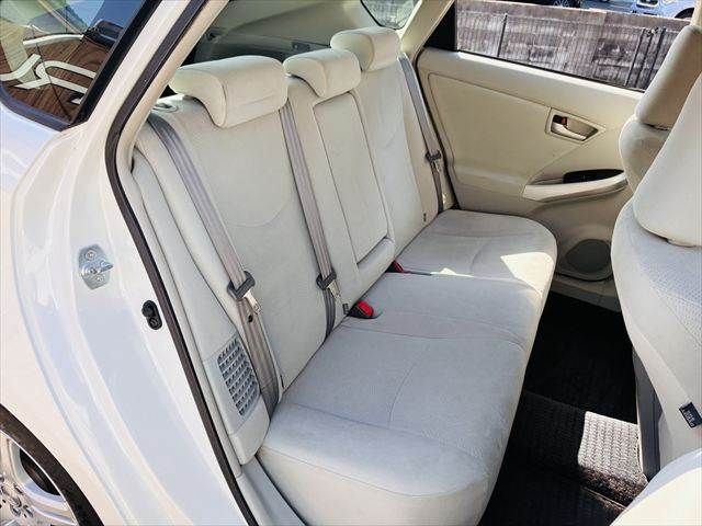 TOYOTA PRIUS 2012 Image 31