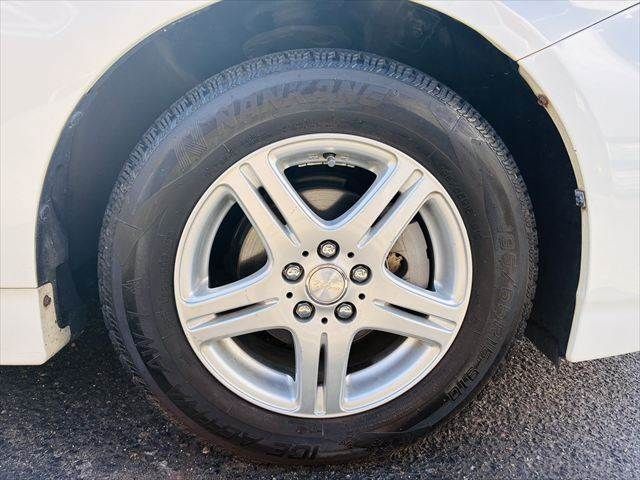 TOYOTA PRIUS 2012 Image 31