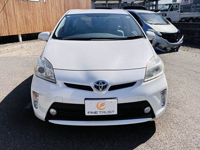 TOYOTA PRIUS 2012 Image 31